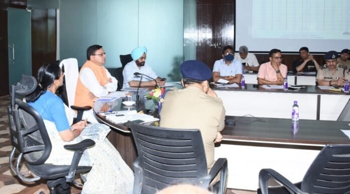 मुख्यमंत्री पुष्कर धामी ने ली आपदा प्रबंधन की बैठक,मानसून से पहले आपदा प्रबंधन की तैयारी सुनिश्चित करने के अधिकारियों को दिए निर्देश
