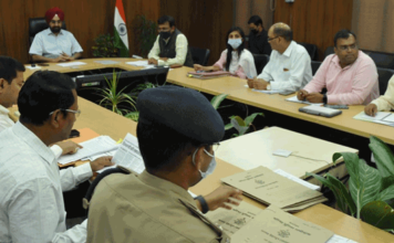 मुख्य सचिव ने चमोली में जोशीमठ-औली मोटरमार्ग का डामरीकरण और चौड़ीकरण कार्य में तेजी लाने के दिए निर्देश