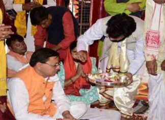 मुख्यमंत्री पुष्कर धामी केदार के बाद पहुंचे सिद्धपीठ कालीमठ,मंदिर में पूजा-अर्चना कर की,प्रदेश की खुशहाली व चहुंमुखी विकास की कामना