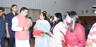 मुख्यमंत्री पुष्कर धामी ने सुनी जन समस्याएं,अधिकारियों को आम जनता की समस्याओं के त्वरित समाधान के दिए निर्देश