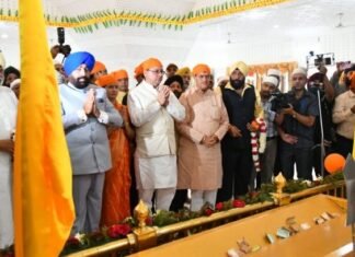 श्री हेमकुंड साहिब के लिए गुरुद्वारा ऋषिकेश से संगत रवाना,22 मई को खुलेंगे कपाट