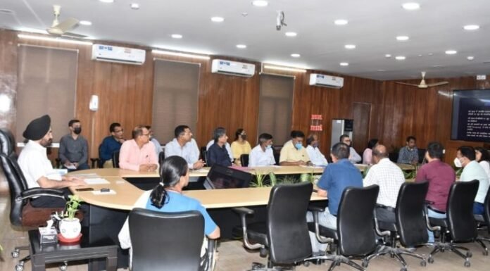 अन्तरराष्ट्रीय योग दिवस पर बाबा केदार के दरबार में होगा योग शिविर का आयोजन,मुख्य सचिव ने अधिकारियों को दिए तैयारी के निर्देश