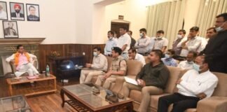 मुख्यमंत्री पुष्कर धामी ने की हरिद्वार के विकास कार्यों की समीक्षा,अधिकारियों को दिए जन सुविधाओं के विकास पर ध्यान देने के निर्देश