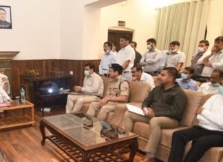 मुख्यमंत्री पुष्कर धामी ने की हरिद्वार के विकास कार्यों की समीक्षा,अधिकारियों को दिए जन सुविधाओं के विकास पर ध्यान देने के निर्देश