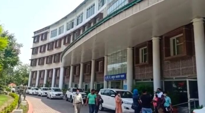 मुख्यमंत्री पुष्कर सिंह धामी के निर्देश पर,सचिवालय में सोमवार को रहेगा नो मिटिंग डे