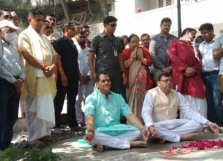 मुख्यमंत्री पुष्कर धामी पहुंचे कैंची धाम,बाबा नीब करोरी महाराज जी के दर्शन कर प्रदेश की सुख-समृद्धि एवं खुशहाली के लिए की प्रार्थना