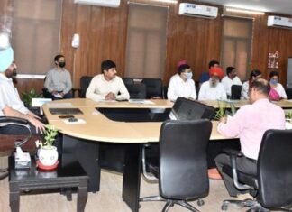 मुख्य सचिव ने ली ई-श्रम पोर्टल की राज्य स्तरीय अनुश्रवण समिति की बैठक,कहा-ई-श्रम पोर्टल पर अधिक से अधिक श्रमिकों का किया जाए पंजीकरण