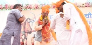 राजस्थान में सम्राट पृथ्वीराज चौहान जन्मोत्सव समारोह में शामिल हुए पूर्व सीएम त्रिवेंद्र रावत कहा-अपने धर्म और संस्कृति की रक्षा हमें स्वयं करनी है