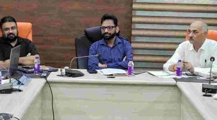 देहरादून में आपदा प्रबंधन में मीडिया की भूमिका पर कार्यशाला का आयोजन,अपर सचिव आपदा प्रबंधन आनन्द श्रीवास्तव ने कहा-आपदा के दौरान मीडिया की होती है अहम भूमिका