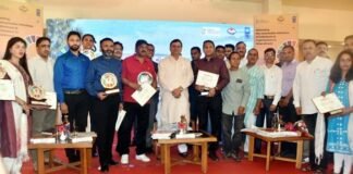 मुख्यमंत्री पुष्कर धामी ने 27 व्यक्तियों व संस्थाओं को एसडीजी गोलकीपर अवार्ड से किया सम्मानित कहा-विकास के लिये समन्वित प्रयास की जरूरत