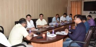 विशेष प्रमुख सचिव सूचना ने की सूचना विभाग के अधिकारियों के साथ बैठक कहा-सरकार की जनकल्याणकारी योजनाओं को विभिन्न माध्यमों से जन-जन तक पहुंचाया जाए