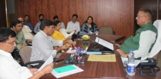 कैबिनेट मंत्री गणेश जोशी ने ली मसूरी विधानसभा क्षेत्र के विभिन्न वार्डों में पेयजल तथा सीवर से संबंधित समस्याओं के समाधान के लिए संबंधित अधिकारीयों की बैठक