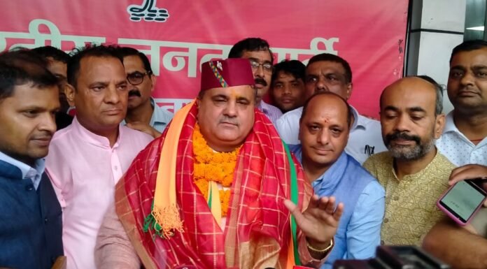 भारतीय जनता पार्टी के नवनियुक्त प्रदेश अध्यक्ष महेंद्र भट्ट ने किया कार्य भार ग्रहण,राष्ट्रीय नेतृत्व का जताया आभार