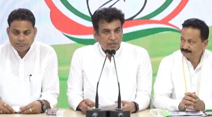 उत्तराखंड में UKSSSC और अन्य भर्तियों में गड़बड़ी को लेकर कांग्रेस,भाजपा सरकार के खिलाफ आक्रमक कहा-प्रदेश के सभी मंत्रियों के नजदीकी भर्ती घोटालों में लिप्त