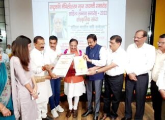 पूर्व शिक्षा मंत्री एवं साहित्यकार डॉ.रमेश पोखरियाल ‘निशंक’ राष्ट्रकवि मैथिलीशरण गुप्त साहित्य सम्मान से सम्मानित