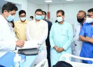 मुख्यमंत्री पुष्कर धामी ने एम्स ऋषिकेश के क्रिटिकल केयर यूनिट में भर्ती रुड़की एसडीएम संगीता कनौजिया का जाना हाल चाल