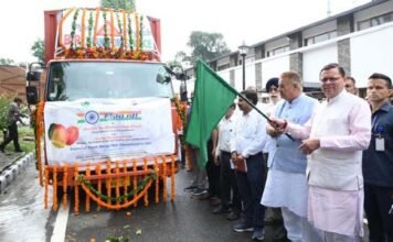 अंतरराष्ट्रीय बाजार में निर्यात के लिए भेजे जा रहे उत्तराखंड के उत्पादित आम,शहद और राजमा को सीएम धामी ने किया फ्लैग ऑफ