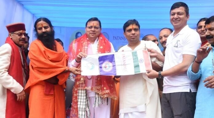 उत्तराखंडः-हिमालय के दुगर्म तथा विषम भौगोलिक क्षेत्रों में औषधीय पौधों तथा पर्वतारोहण का संयुक्त सर्वेक्षण के अभियान दल का सीएम धामी ने किया फ्लैग ऑफ