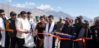 Helping Hand to Ladakh:-कारगिल जिले की ज़ांस्कर घाटी के ग्रामीणों के लिए हंस फाउंडेशन ने आयोजित किया निःशुल्क स्वास्थ्य जांच शिविर,जरूरमंदों तक पहुंचाया जरूरी सामान