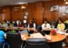 मुख्यमंत्री पुष्कर धामी ने चिकित्सा शिक्षा एवं चिकित्सा स्वास्थ्य विभाग की बैठक कहा-अस्पतालों में रजिस्ट्रेशन एवं टोकन के लिए विकसित की जाए प्रभावी व्यवस्था