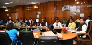 मुख्यमंत्री पुष्कर धामी ने चिकित्सा शिक्षा एवं चिकित्सा स्वास्थ्य विभाग की बैठक कहा-अस्पतालों में रजिस्ट्रेशन एवं टोकन के लिए विकसित की जाए प्रभावी व्यवस्था