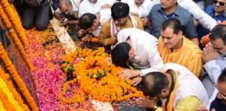 मुख्यमंत्री पुष्कर धामी ने शहीद स्थल रामपुर तिराहा मुजफ्फरनगर में उत्तराखण्ड राज्य आन्दोलकारी शहीदों को अर्पित की श्रद्धांजलि