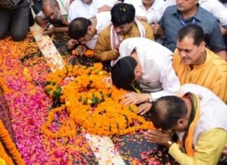 मुख्यमंत्री पुष्कर धामी ने शहीद स्थल रामपुर तिराहा मुजफ्फरनगर में उत्तराखण्ड राज्य आन्दोलकारी शहीदों को अर्पित की श्रद्धांजलि