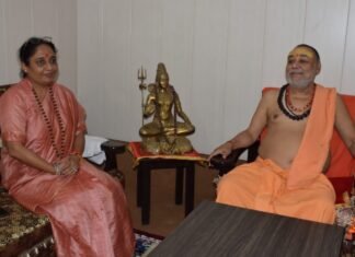 उत्तराखंड विधानसभा अध्यक्ष ने हरिद्वार में कनखल स्थित जगद्गुरु शंकराचार्य स्वामी राजराजेश्वराश्रम महाराज से प्राप्त किया आशीर्वाद