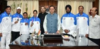 मुख्यमंत्री पुष्कर धामी ने किया 36 वें नेशनल गेम्स के मेडल विजेता एथलेटिक्स को सम्मानित
