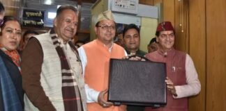 उत्तराखंड विधानसभा सत्र के पहले दिन 5 हजार 444 करोड़ का अनुपूरक बजट पेश,विपक्ष ने राज्य में कानून व्यवस्था को लेकर सरकार को घेरा