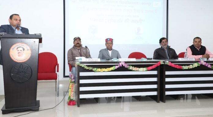 भारत की लोकतांत्रिक प्रक्रिया पर पूरा विश्व टकटकी लगाकर देखता और सीखता है-के डी चंडोला