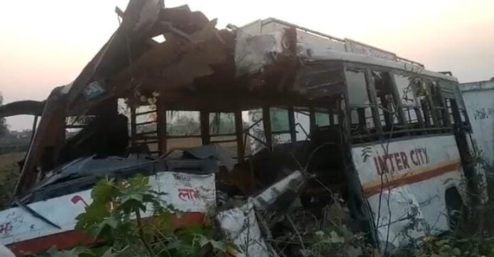 उधमसिंह नगर के सितारगंज में स्कूल बस पलटने से 2 लोगों की मौत,सीएम धामी ने व्यक्त किया शोक