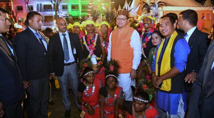 जनजातीय गौरव दिवस के अवसर पर आयोजित आदि गौरव महोत्सव में बोले सीएम धामी-प्रदेश में जनजाति समाज की कला एवं संस्कृति के संरक्षण हेतु कारपस फण्ड की होगी व्यवस्था