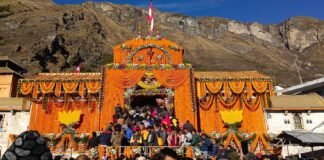 शीतकाल के लिए बंद हुए भू-बैकुंठ बद्रीनाथ धाम के कपाट,चारधाम यात्रा का हुआ समापन,इस बार यात्रा पर पहुंचे रिकॉर्ड श्रद्धालु