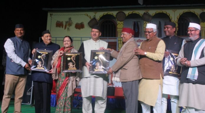 अखिल गढ़वाल सभा देहरादून द्वारा आयोजित कौथिग में शामिल हुए माताश्री मंगला जी-भोले जी महाराज और कैबिनेट मंत्री गणेश जोशी,माता मंगला जी ने कहा-कौथिग हमारे सांस्कृतिक और आध्यात्मिक विरास्त का स्वरूप