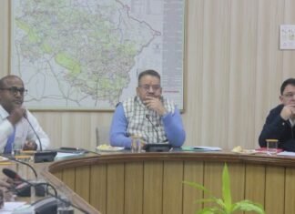 कृषि एवं उद्यान मंत्री गणेश जोशी ने की उद्यान विभाग की समीक्षा,अधिकारियों को दिए जरूरी निर्देश