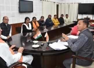 उत्तराखंड एन.आई.ओ.एस.,डी.एल.एड.,टी.ई.टी.शिक्षक महासंघ के प्रतिनिधिमंडल ने भेंट कर अपनी समस्याओं से कराया अवगत