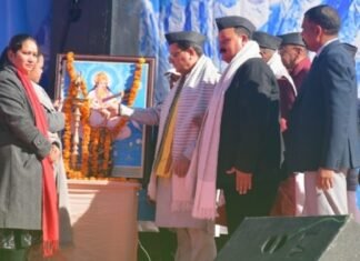 मुख्यमंत्री पुष्कर धामी ने किया मुनस्यारी महोत्सव 2022 का शुभारंभ,महोत्सव के लिये 8 लाख रूपये की धनराशि की घोषणा