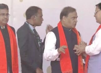 गुजरात में भूपेंद्र पटेल दूसरी बार बने मुख्यमंत्री,शपथ ग्रहण समारोह में शामिल हुए सीएम धामी,उत्तराखंड की जनता की ओर से दी बधाई