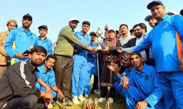 विश्व दिव्यांग दिवस पर देहरादून में हंस फाउंडेशन एवं देवभूमि दिव्यांग वेलफेयर सोसाइटी द्वारा T-20 क्रिकेट मैच का आयोजन,माता मंगला जी-भोले जी महाराज के आशीष खिलाड़ियों को प्रदान किया गया सम्मान