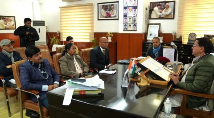 Joshimath Sinking Updates:-सीएम धामी ने की जोशीमठ में चल रहे राहत कार्यों की समीक्षा,भूधंसाव से प्रभावित परिवारों को शीतलहर से बचाव के लिए हीटर एवं अलाव की व्यवस्था करने के दिए निर्देश