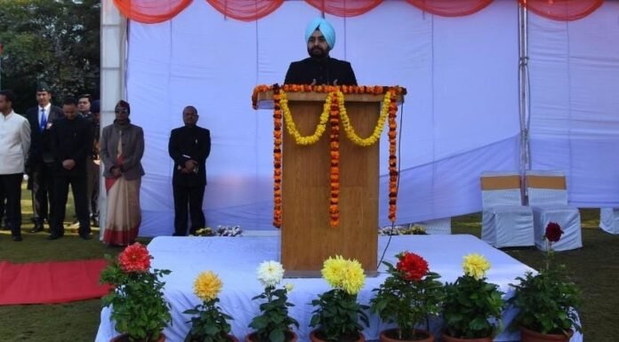 Republic Day 2023-मुख्य सचिव डॉ.एस.एस.संधु ने सचिवालय में फहराया राष्ट्रीय ध्वज कहा-राज्य में भर्तियों में भ्रष्टाचार बहुत ही चिंता का विषय