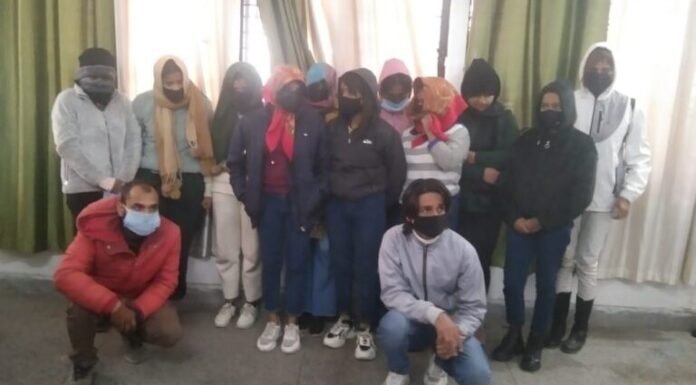 देहरादून में स्पा सेंटर की आड़ में चल रहा था देह व्यापार का धंधा,11 महिलाएं और 2 पुरुषों को पुलिस ने किया गिरफ्तार