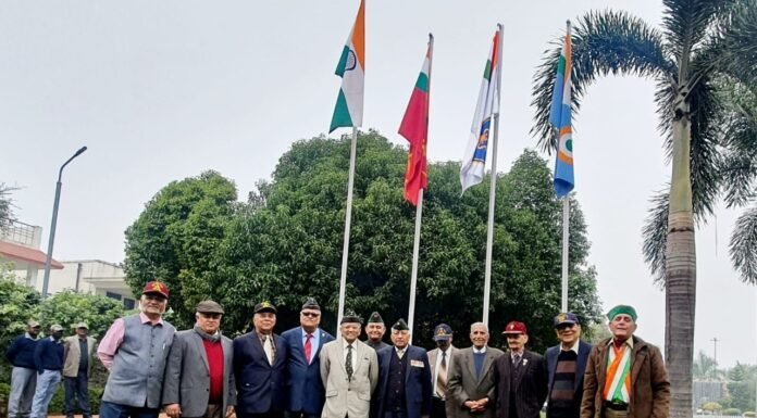 Republic Day 2023-नोएडा शहीद स्मारक पर 74वें गणतंत्र दिवस पर शहीदों को अर्पित की गई पुष्पांजलि