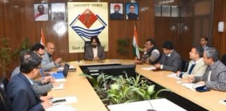 मुख्य सचिव ने जोशीमठ भू-धंसाव के संबंध में शासन में उच्चाधिकारियों के साथ की बैठक कहा-हमारे लिए एक-एक मिनट बहुत महत्त्वपूर्ण