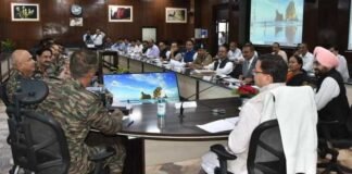 जोशीमठ भू-धंसाव को लेकर सीएम धामी ने सेना,आईटीबीपी,एनडीआरएफ,वैज्ञानिकों और स्थानीय जनप्रतिनिधियों,नागरिकों के साथ की बैठक कहा-आपदा की इस घड़ी में शासन-प्रशासन के साथ तालमेल बनाकर चले