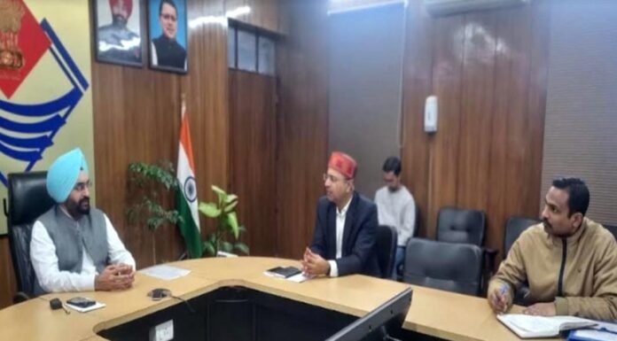 मुख्य सचिव ने ली आयुष विभाग की बैठक कहा-ऋषिकेश व देहरादून में बनाए जाएं विश्व स्तरीय पंचकर्म केंद्र