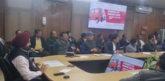 उत्तराखंड:-देहरादून में यातायात व्यवस्था में सुधार लाने के लिए मंथन,मुख्य सचिव ने ट्रैफिक कंजेशन कम करने को लेकर विभिन्न विभागों के साथ की बैठक