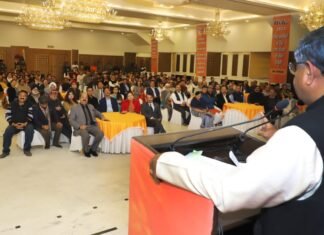 देहरादून में आयोजित प्रबुद्ध सम्मेलन बोले पूर्व केंद्रीय मंत्री रविशंकर प्रसाद-देश के विकास मे लग रहा है करदाताओं के टैक्स की पाई पाई