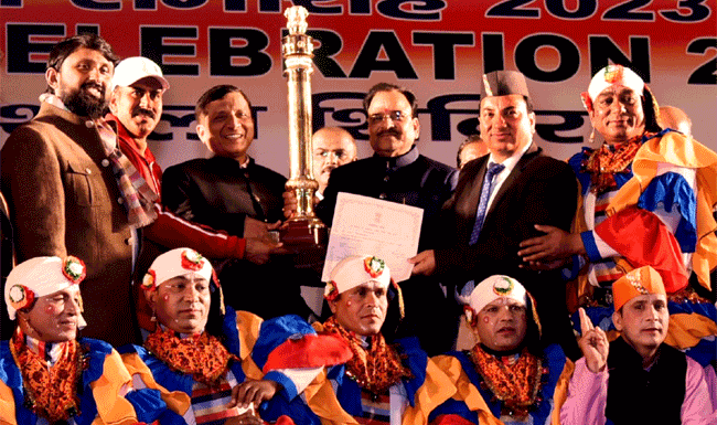 Republic Day 2023:-उत्तराखंड की झांकी ‘मानसखण्ड’ को देश में प्रथम स्थान मिलने पर दिल्ली में किया गया पुरस्कृत